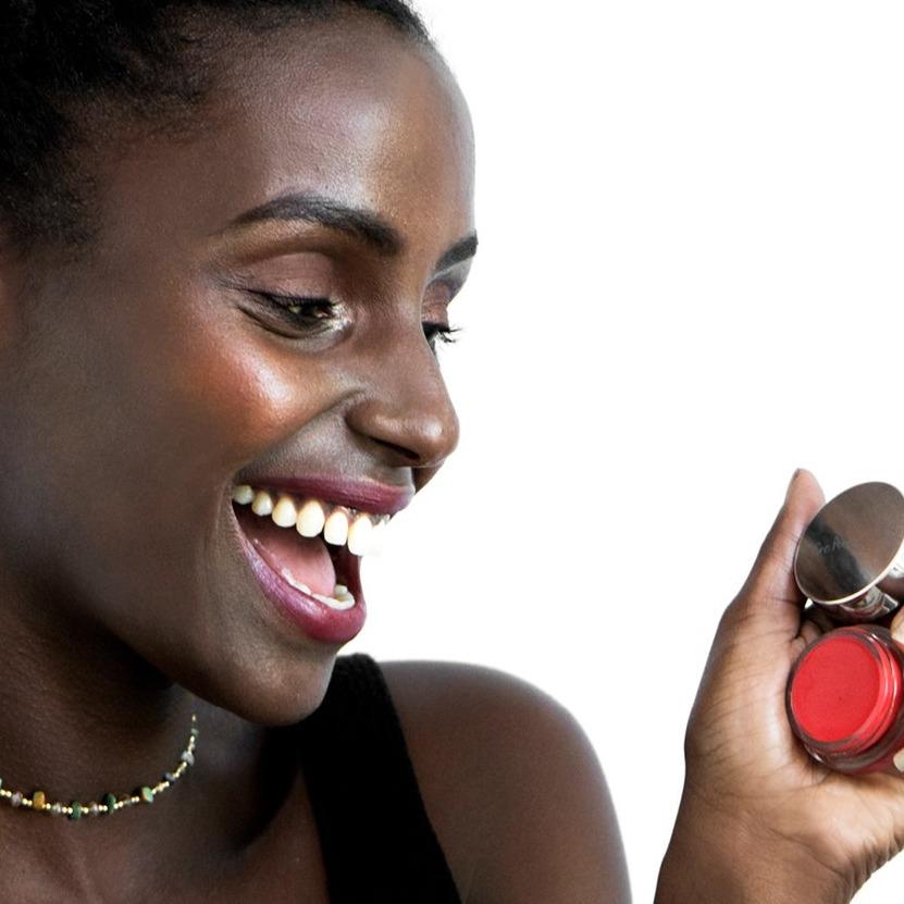 Ere Perez Carrot Colour Pot ~ Hello