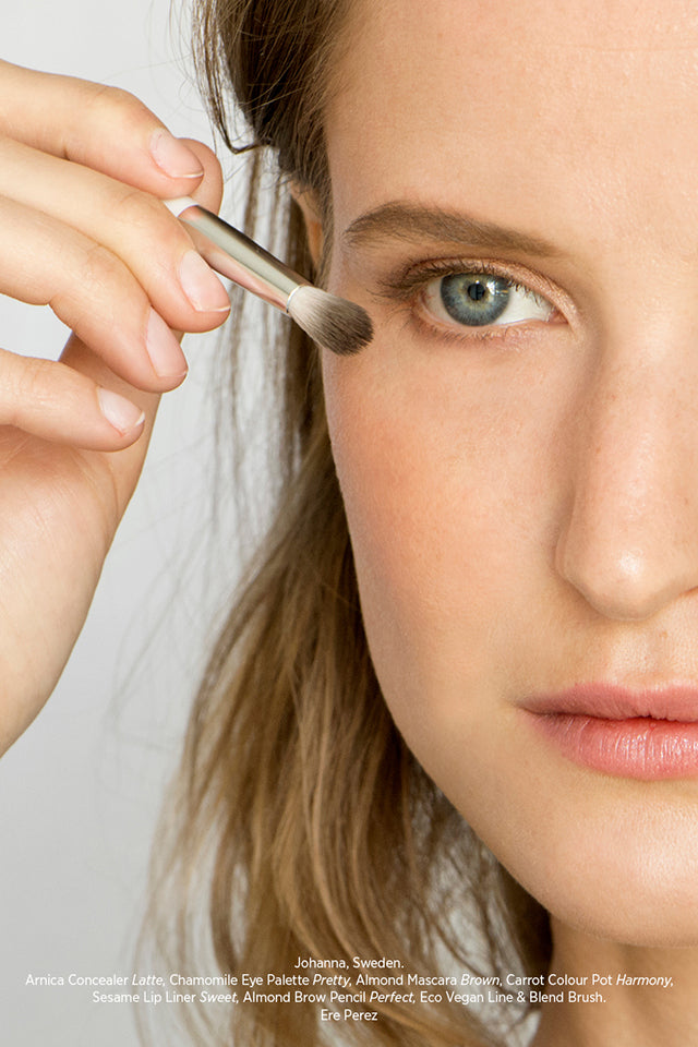 Ere Perez Eco Vegan Line & Blend Brush