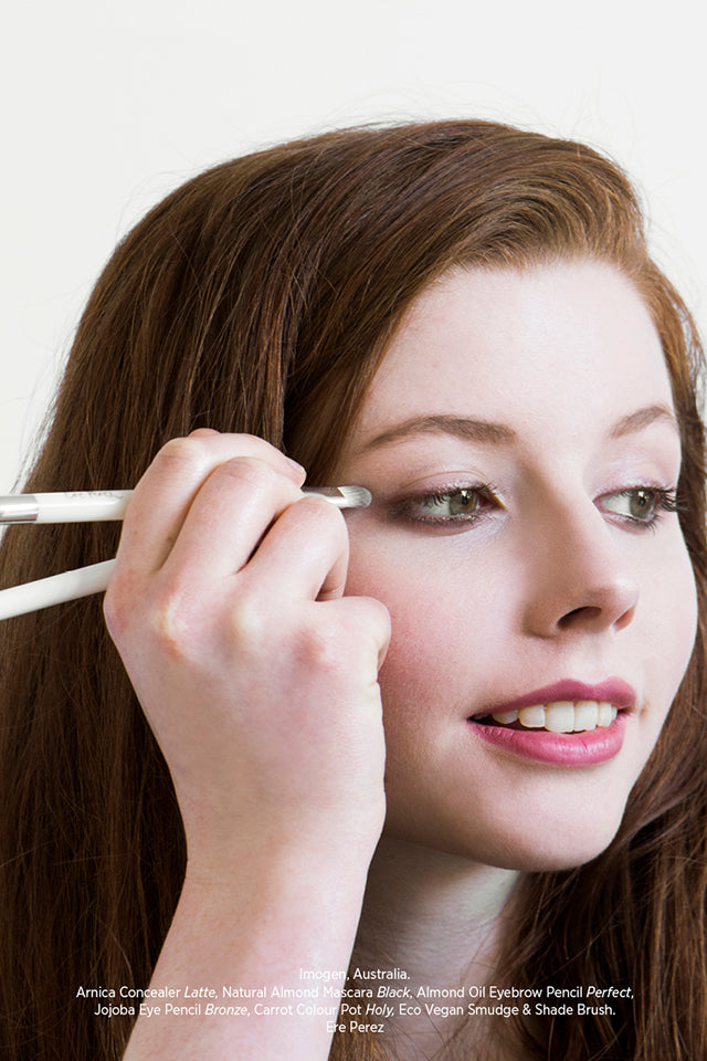 Ere Perez Eco Vegan Smudge & Shade Brush