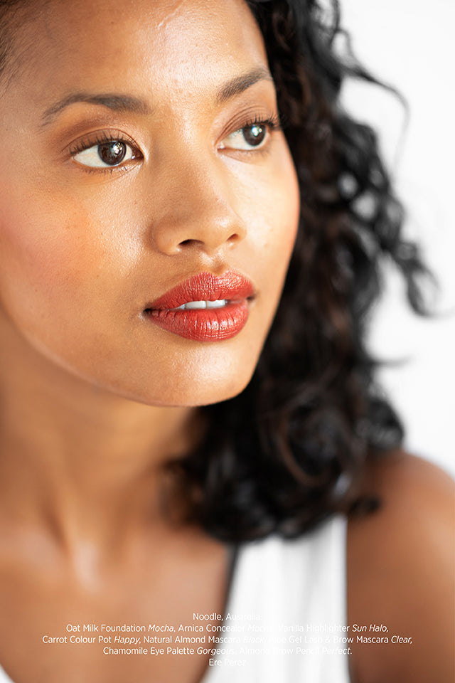 Ere Perez Carrot Colour Pot ~ Happy