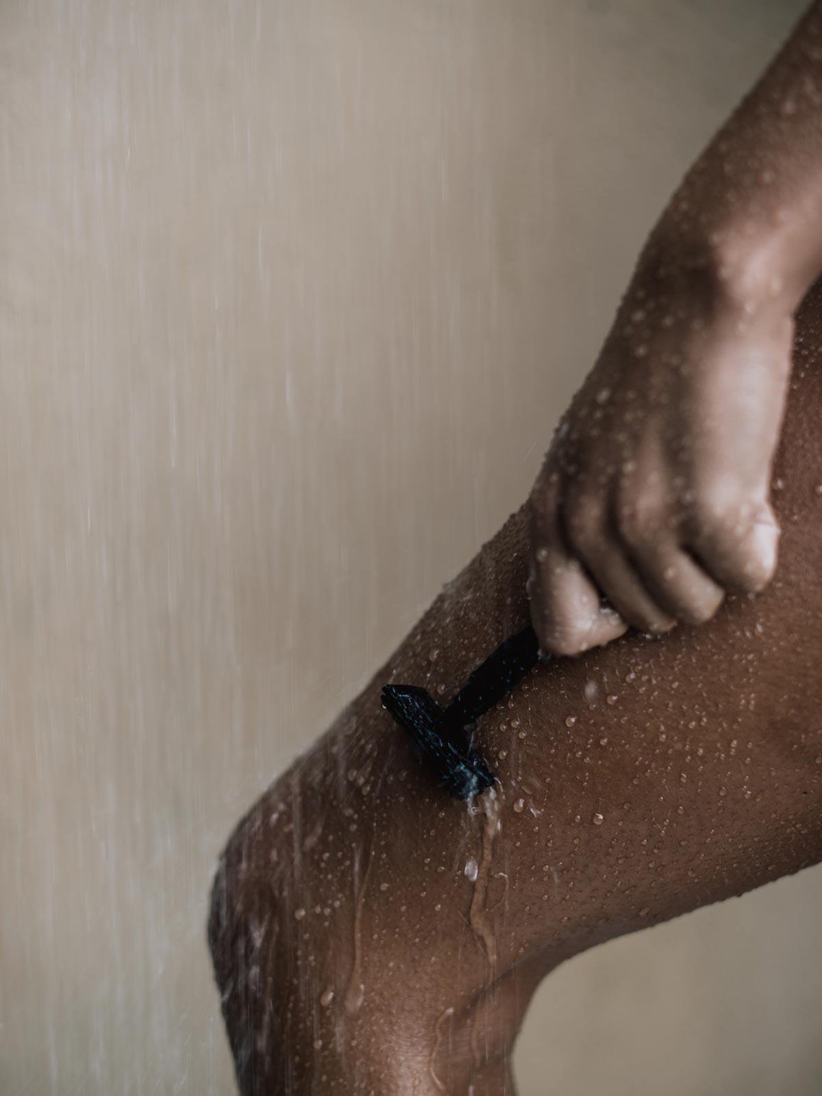 WELL KEPT Safety Razor ~ Black